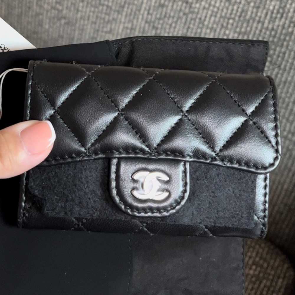 Chanel cardholder